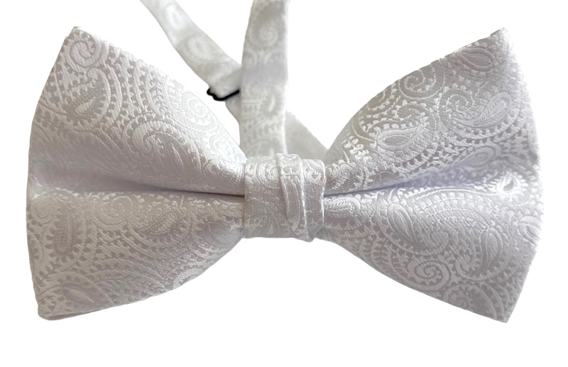 Biely motýlik polyester 